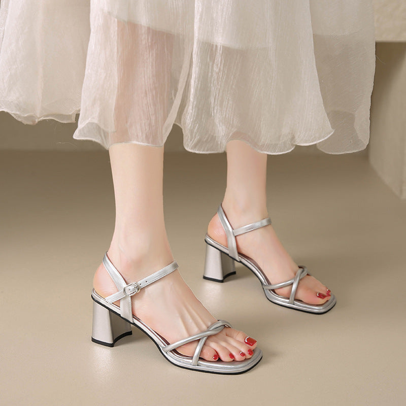Sandalias de Tacón Medio Estilo Francés | Plateadas Elegantes 2025