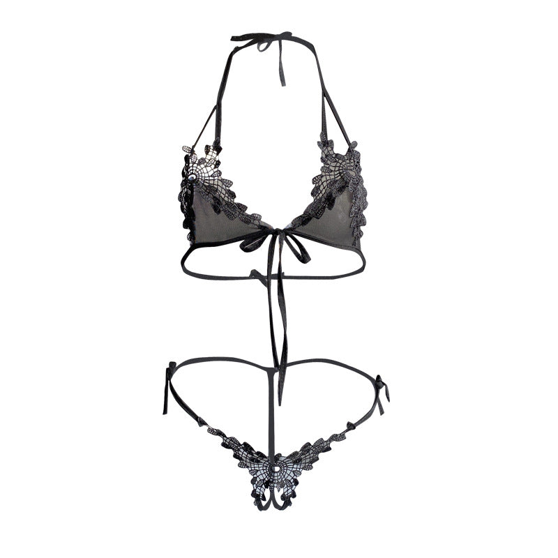 Plus Size Lace Three-Point Lingerie Set – Open Cup Design