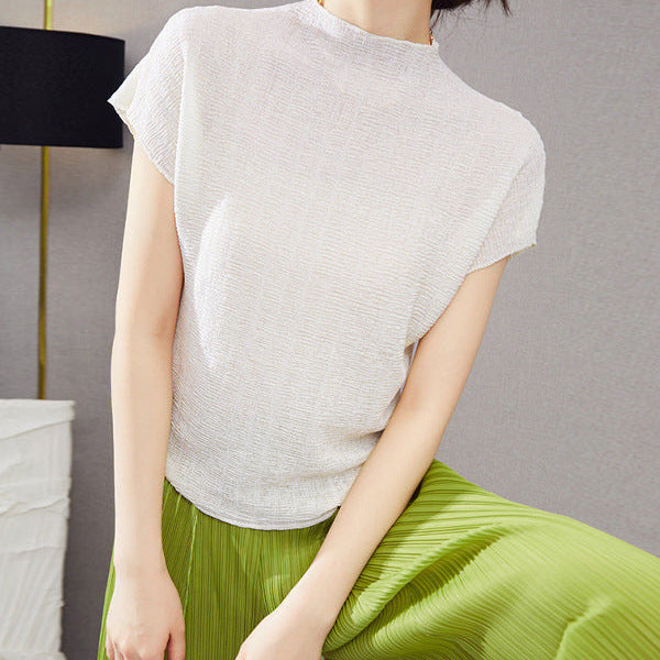 Camiseta Plisada Miyake Manga Corta — Diseño Texturizado Mujer 2026